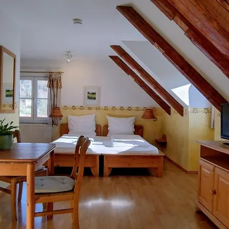 Oberamer Hof Отель Бад-Заульгау